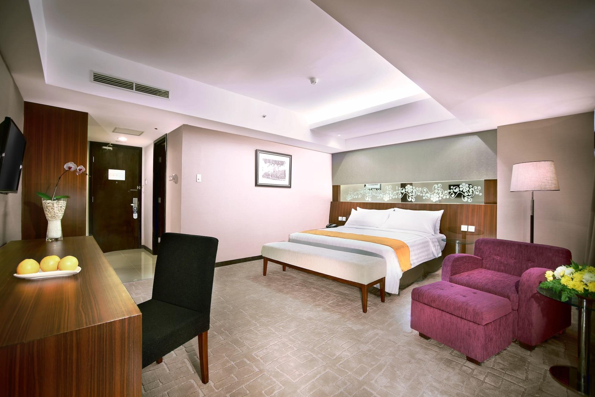 Aston Madiun Hotel & Conference Center Exteriér fotografie