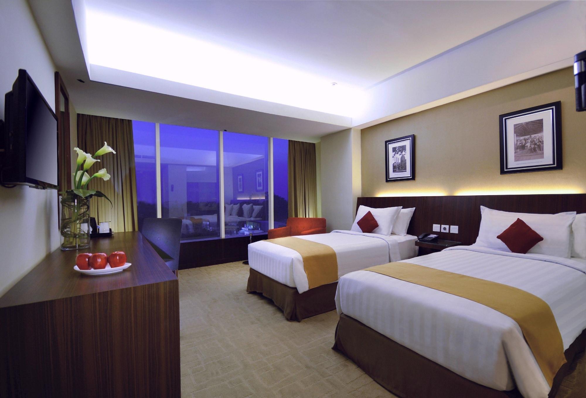 Aston Madiun Hotel & Conference Center Exteriér fotografie