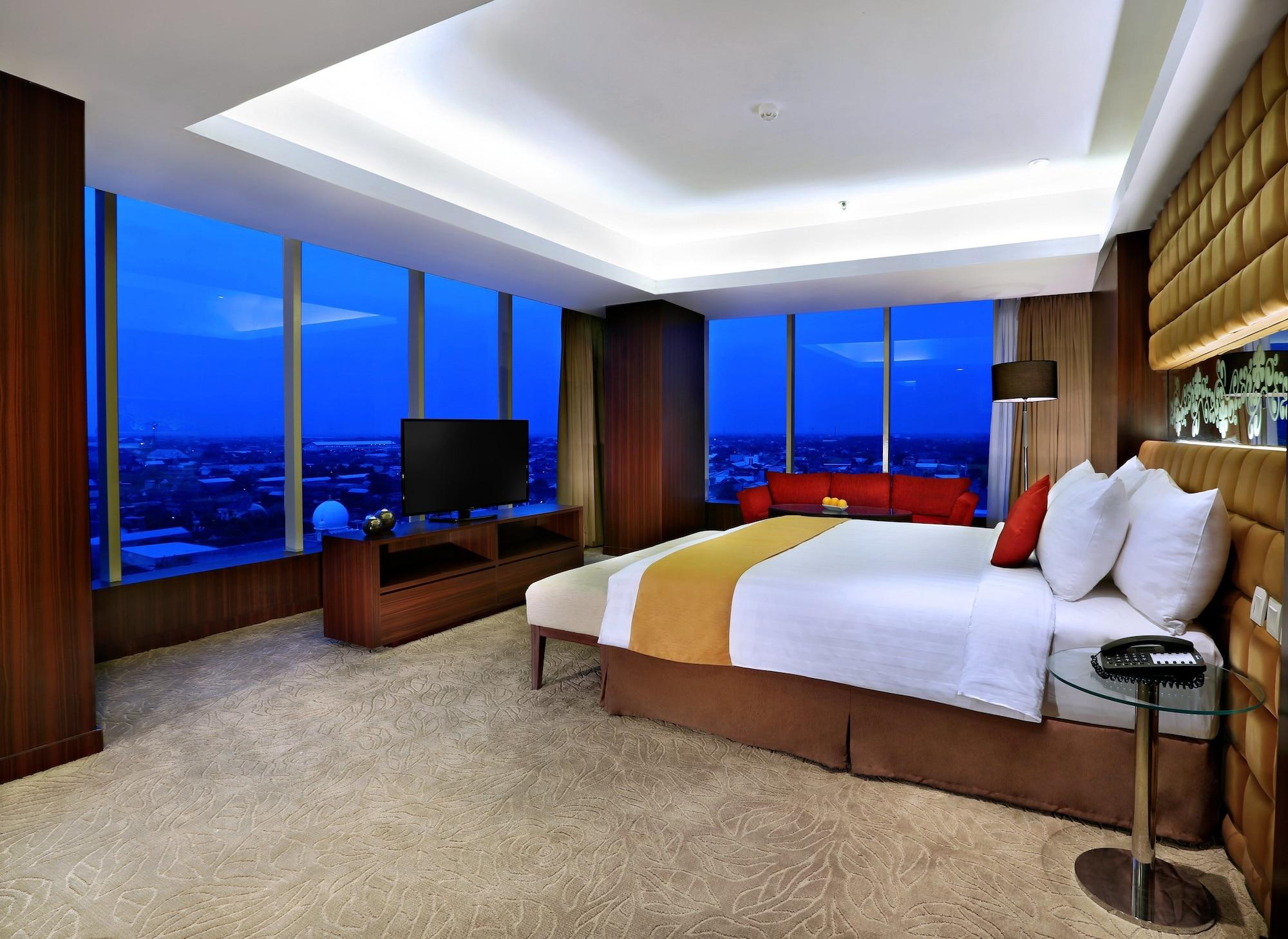 Aston Madiun Hotel & Conference Center Exteriér fotografie