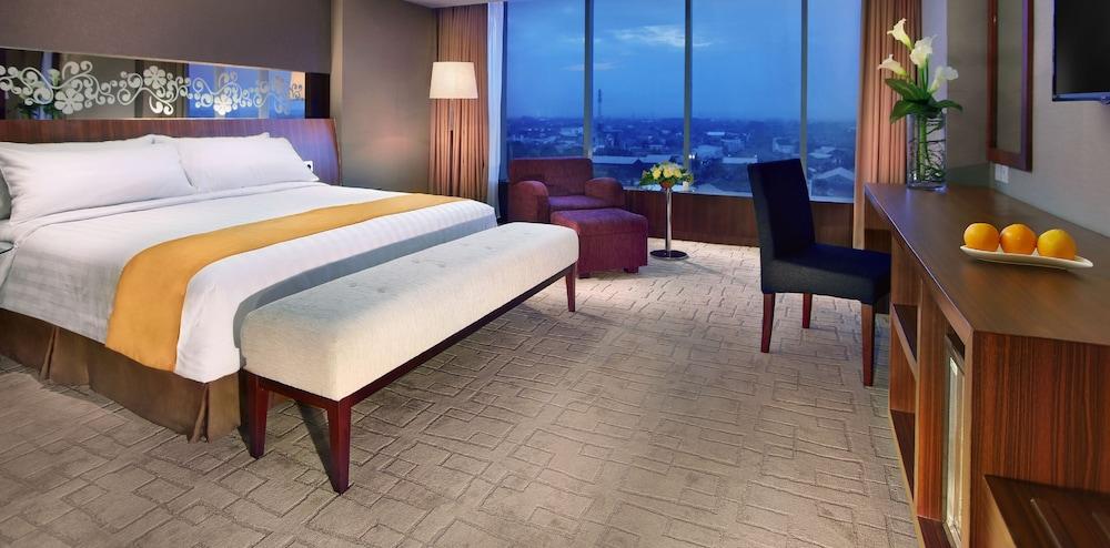 Aston Madiun Hotel & Conference Center Exteriér fotografie