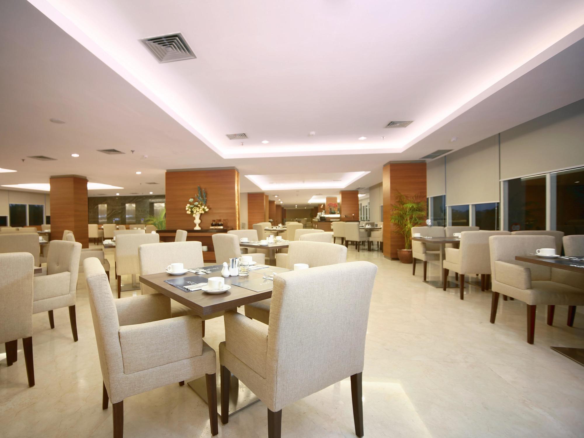 Aston Madiun Hotel & Conference Center Exteriér fotografie